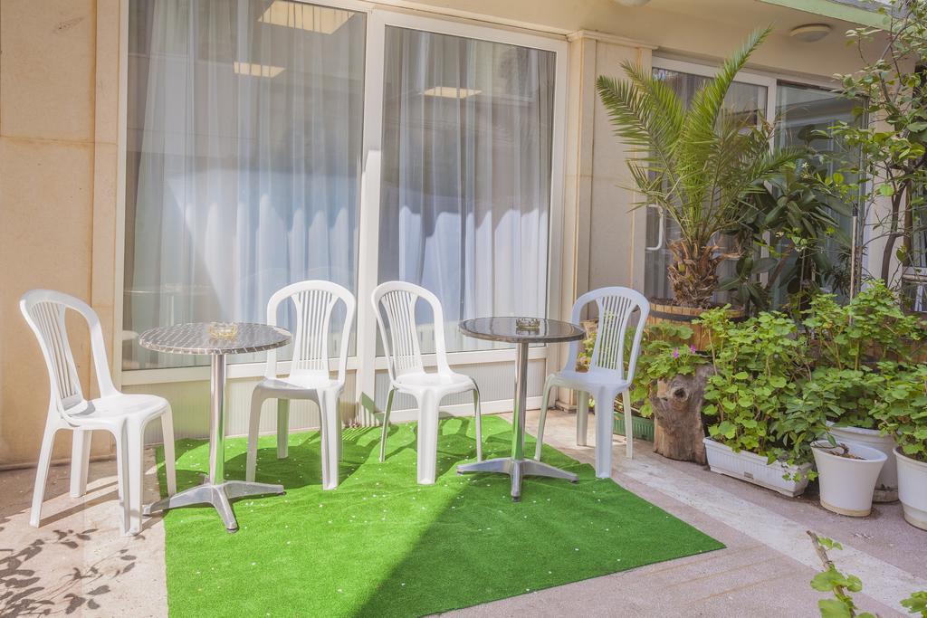Family Hotel Central Burgas Extérieur photo